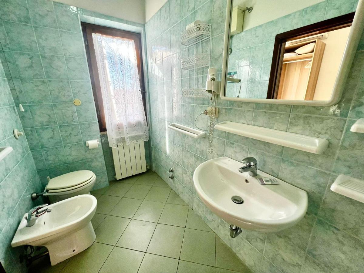 Bed&Breakfast Villa Lorena Forte dei Marmi Buitenkant foto