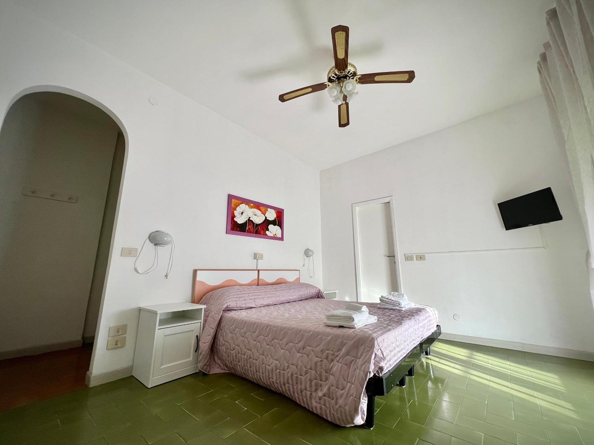 Bed&Breakfast Villa Lorena Forte dei Marmi Buitenkant foto