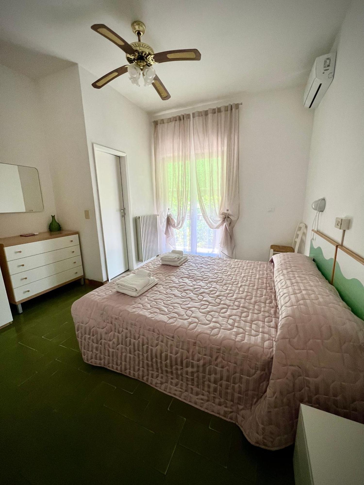 Bed&Breakfast Villa Lorena Forte dei Marmi Buitenkant foto